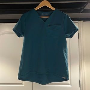 FIGS Sokone Scrub Top Size Small Caribbean Blue